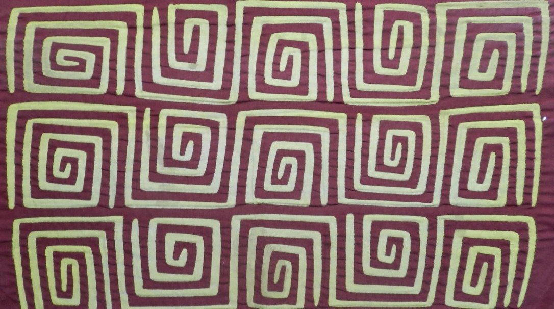 Traderbrock Vintage Kuna Indian Hand-Stitched Geometric Mola-Panama 105947