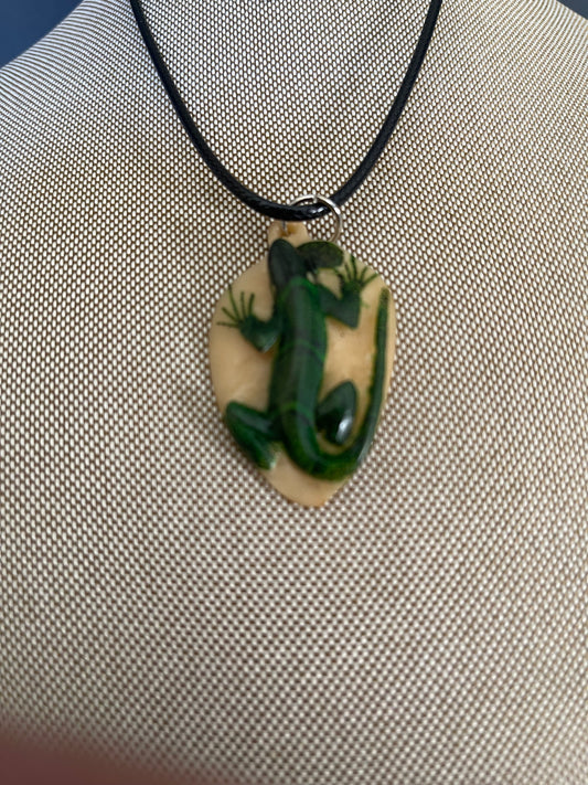 Tagua Jewelry Necklace Green Iguana Lizard Pendant Panama