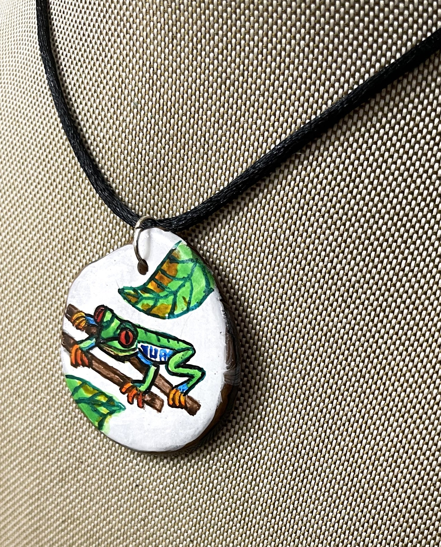 Etched Tagua Slice Tree Frog Carved Necklace Pendant Panama
