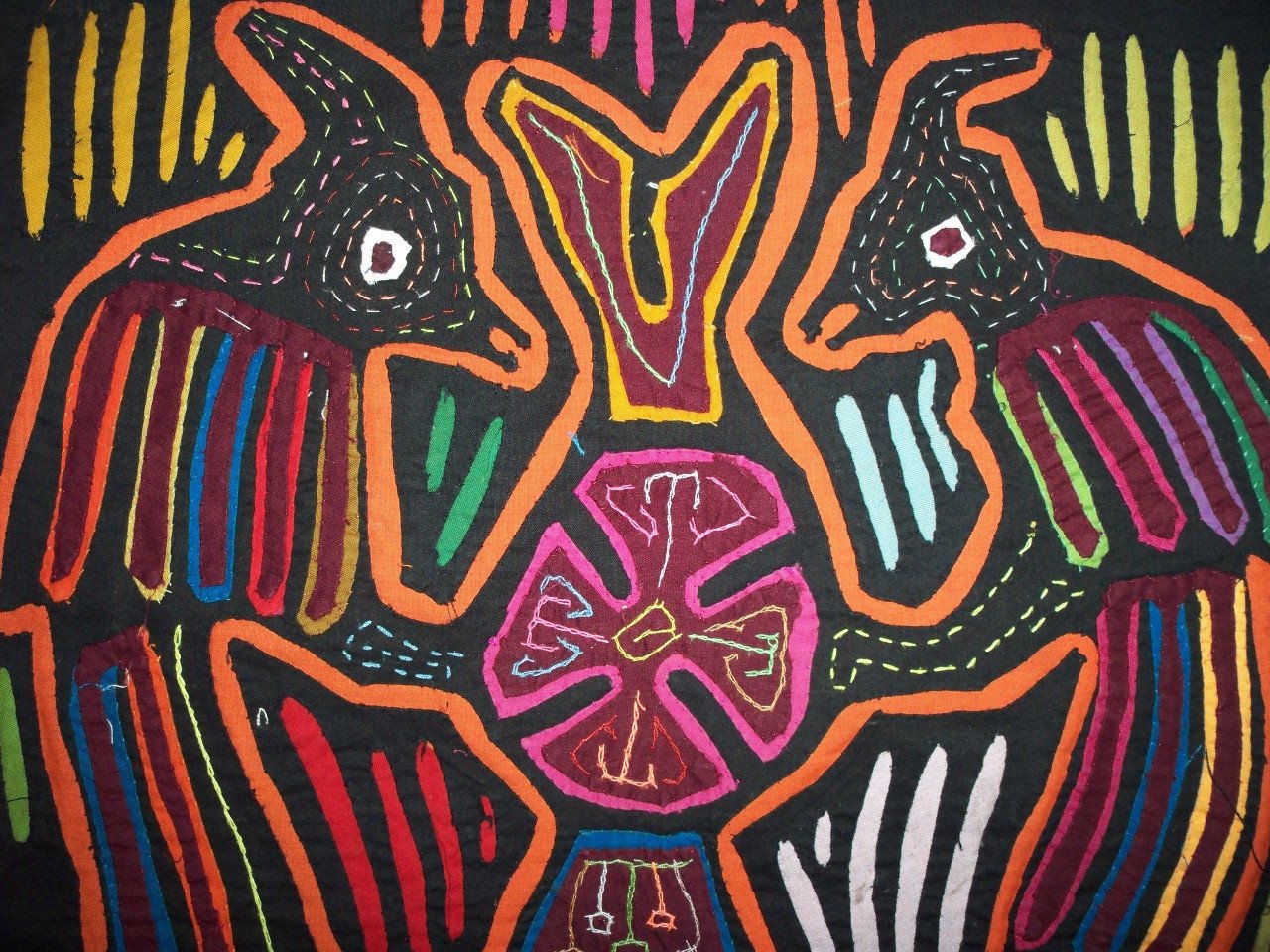 Traderbrock Kuna Tribe Bird Mola Panama San Blas-12.59450