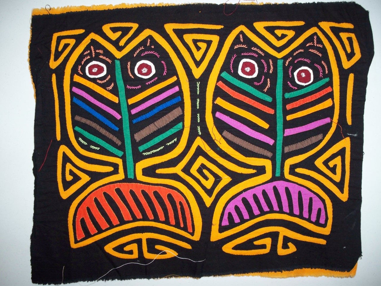 Kuna Indian Hand Sewn Fish Mola Art-Panama 20102908L