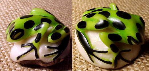 Wounaan Embera Green & Black Tagua Frog Carving-Panama 21061912L