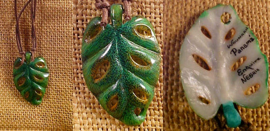 Wounaan Indian Tagua Nut Leaf Pendant Carving-Panama 20123040L