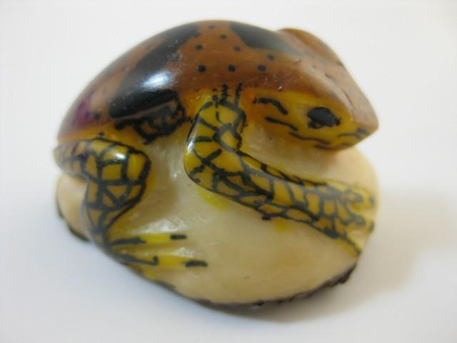 Traderbrock Vintage Wounaan Embera Tagua Frog Carving-Panama #83789