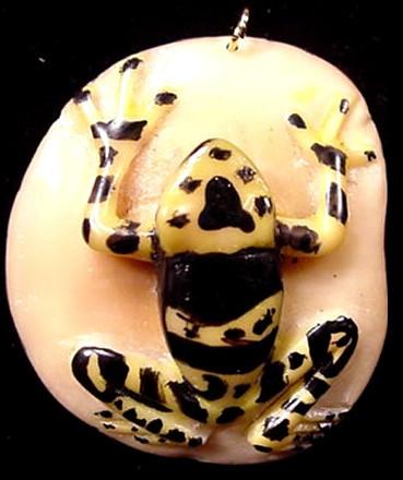 Wounaan Indian Carved Tagua Frog Pendant-Panama  30092531L