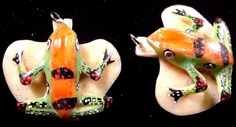 Wounaan Indian Hand Carved Frog Tagua Pendant-Panama  20093023L