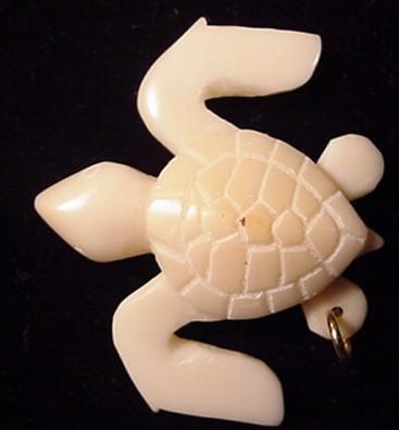 Wounaan Turtle Tagua Pendant Carving-Panama 21042711L