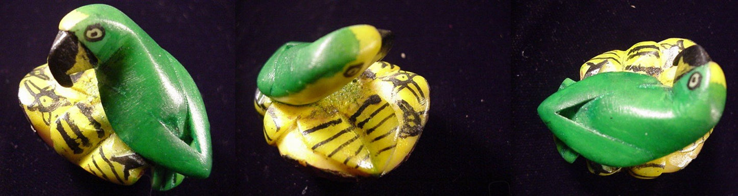 Wounaan Yellow Head Parrot Tagua Carving-Panama 21043003L