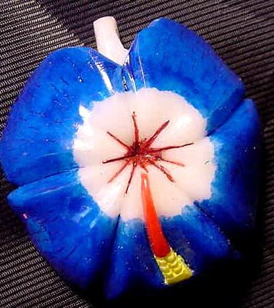Wounaan Indian Tagua Hibiscus Flower Pendant Carving-Panama 21042604L