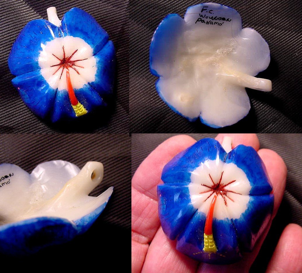 Wounaan Indian Tagua Hibiscus Flower Pendant Carving-Panama 21042604L