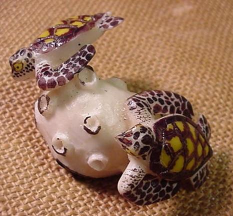 Wounaan Indian 2 Turtle Tagua Nut Carving-Panama 21031312L