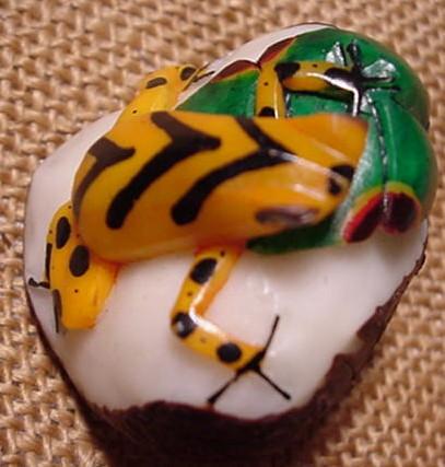 Wounaan Indian Hand Carved Frog Tagua Nut Carving-Panama 21031302L