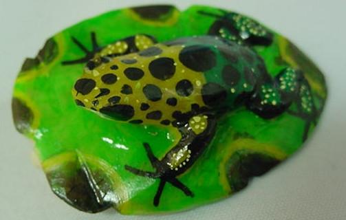 Wounaan Indian Frog Tagua Pendant Carving-Panama 21042502L