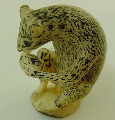 Wounaan Vintage Squirrel Tagua Nut Carving Panama 21031129L