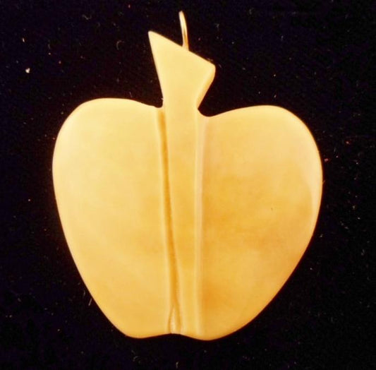 Wounaan Indian Tagua Carved Apple Pendant-Panama 21072224L
