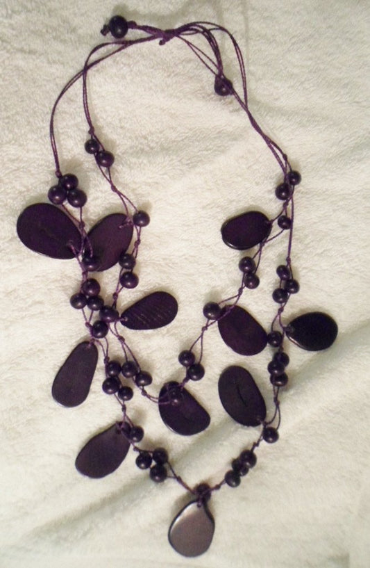 Wounaan Tribe Carved and Dyed Tagua Cut Piece Necklace-Panama 20112402L
