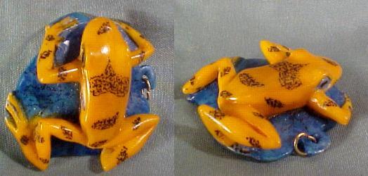Wounaan Indian Fantastic Frog Tagua Nut Pendant Carving-Panama 21061928L