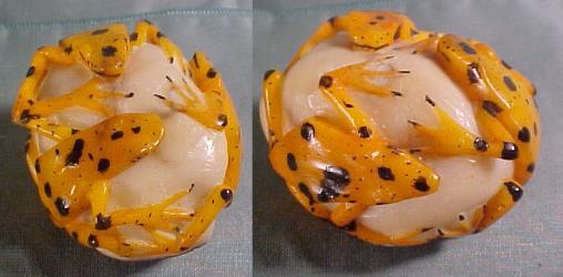 Wounaan Indian 3 Golden Frog Tagua Nut Carving-Panama 21062105L