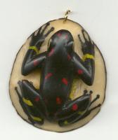 Wounaan Indian Tagua Nut Frog Carving Pendant-Panama 21062503L