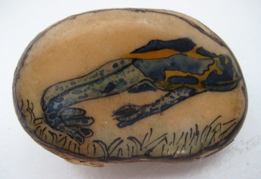 Wounaan Indian (frog) Tagua Nut Etching Grabado Carving-Panama 21022128L