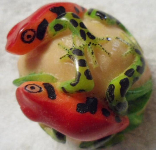 Wounaan Embera Double Poison Dart Frog Tagua Carving-Panama 16021212A