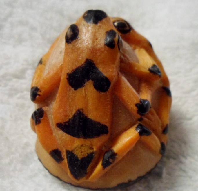 Wounaan Embera Double Poison Dart Frog Tagua Carving-Panama 16021213A