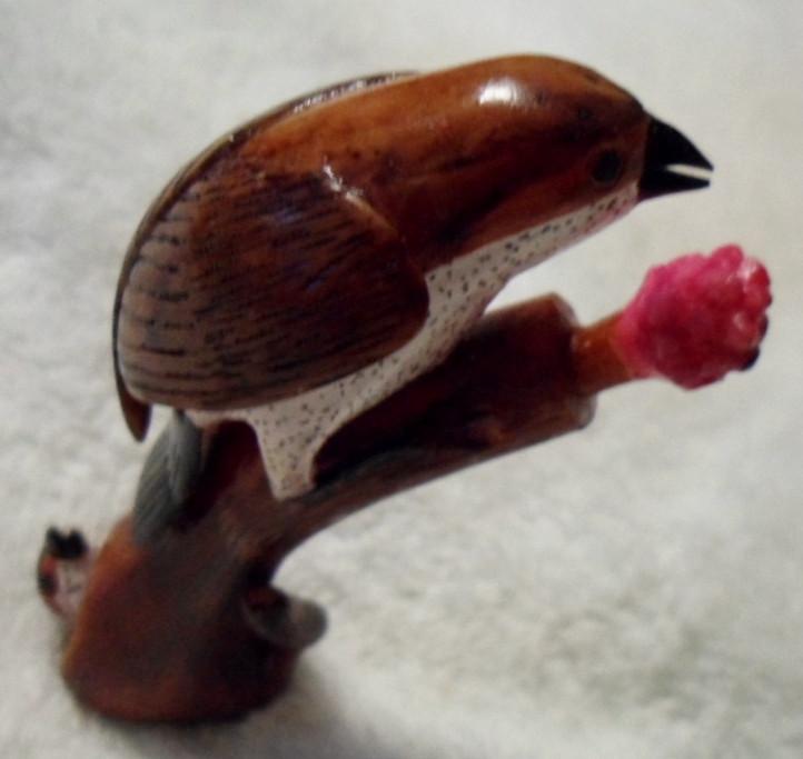 Wounaan Embera Seedeater Bird Tagua Pendant Carving-Panama 16022206L