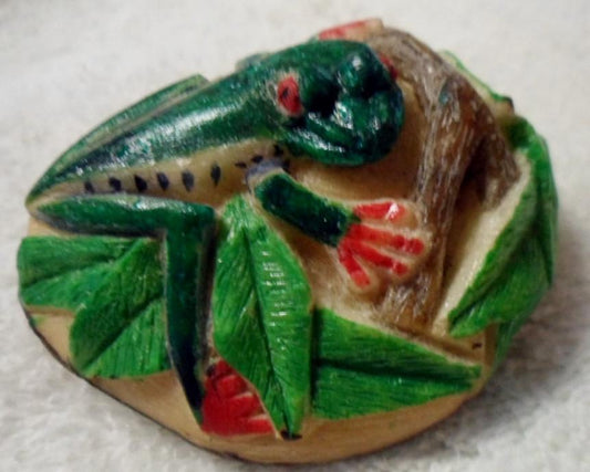 Wounaan Embera Red-Eyed Tree Frog Tagua Carving-Panama 16022703L