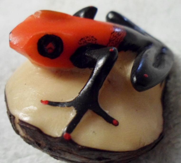 Wounaan Embera Poison Dart Frog Tagua Carving-Panama 16022711L