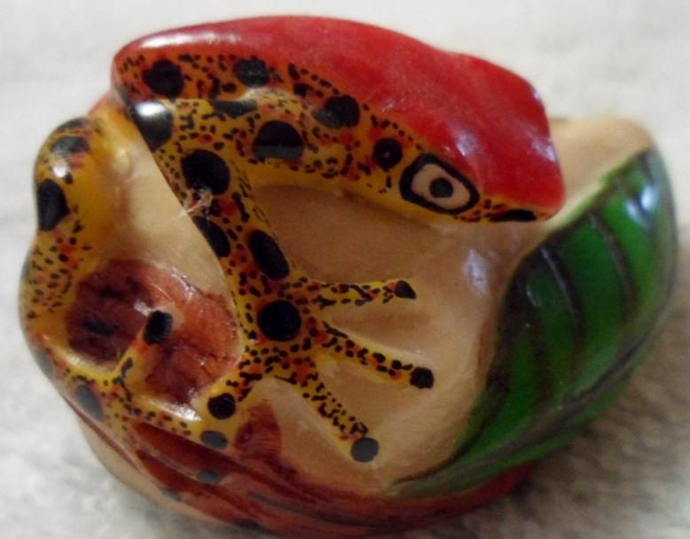 Wounaan Embera Poison Dart Frog Tagua Carving-Panama 16030106L