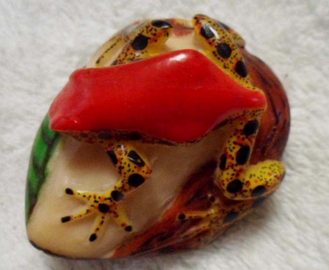 Wounaan Embera Poison Dart Frog Tagua Carving-Panama 16030106L