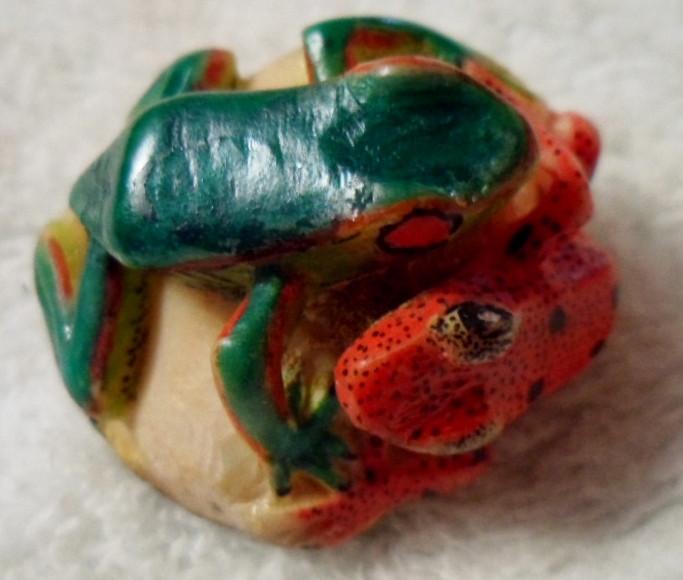 Wounaan Embera 2 Poison Dart Frog Tagua Carving-Panama 16030307L