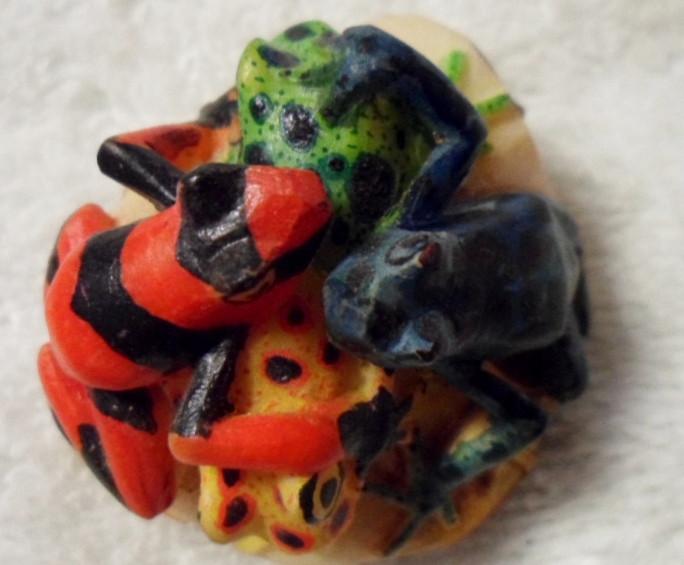 Wounaan Embera 5 Poison Dart Frog Tagua Carving-Panama 16030308L