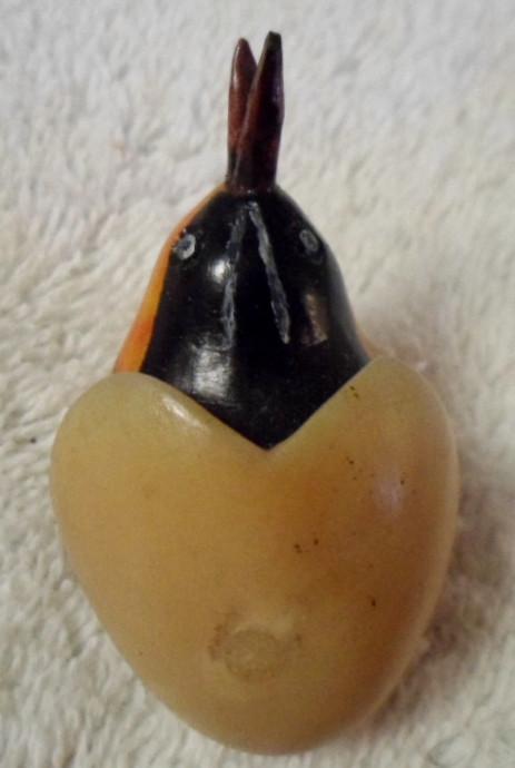 Wounaan Embera Hatching Seedeater Bird Tagua Carving-Panama 16032909L