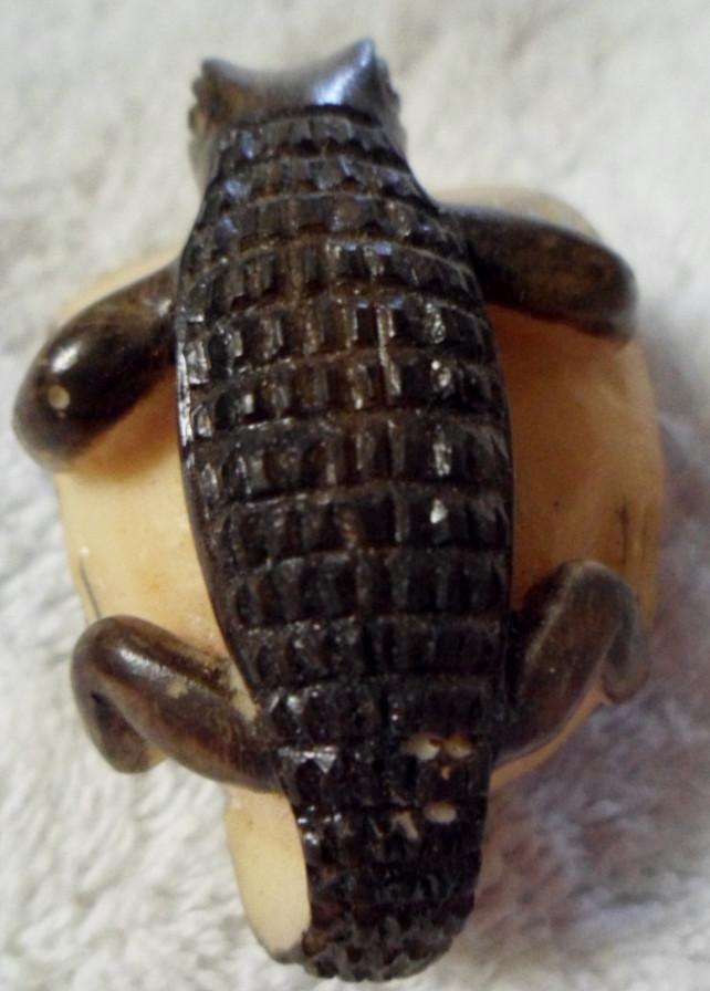 Wounaan Embera Aligator Crocodile Tagua Carving-Panama 16040715L