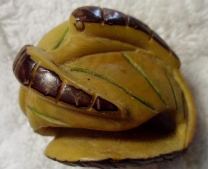 Wounaan Embera Caterpillar Tagua Carving-Panama 16040722L