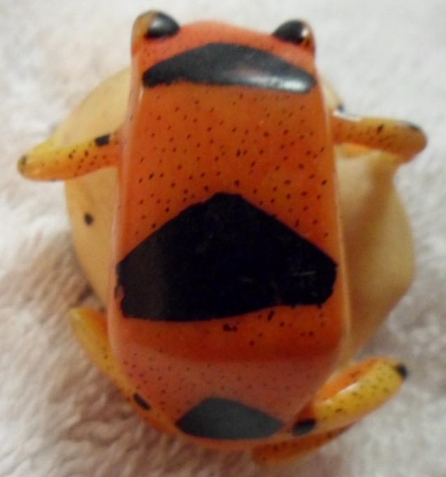 Wounaan Embera Vintage Tagua Frog Carving-Panama 16050201L