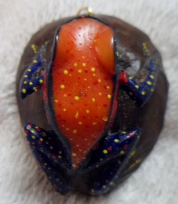 Wounaan Embera Vintage Tagua Frog Pendant Carving-Panama 16050216L