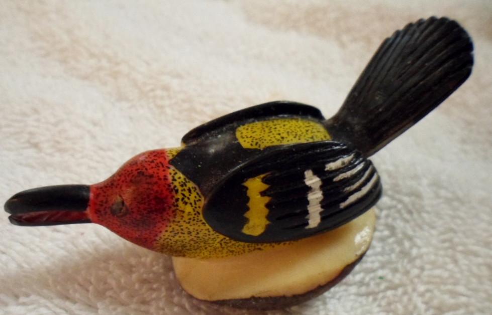 Wounaan Embera Seedeater Bird Tagua Carving-Panama 16072931M