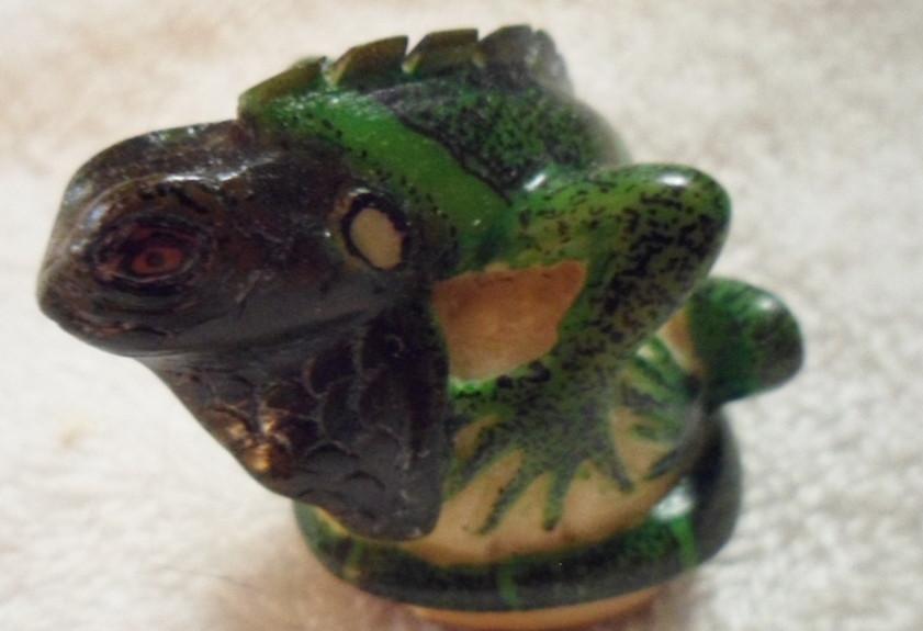 Wounaan Embera Iguana Lizard Tagua Carving-Panama 16072933M