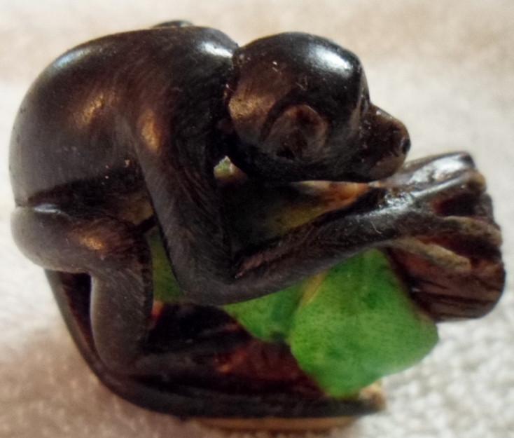 Wounaan Embera Howler Monkey Tagua Carving-Panama 16072937M