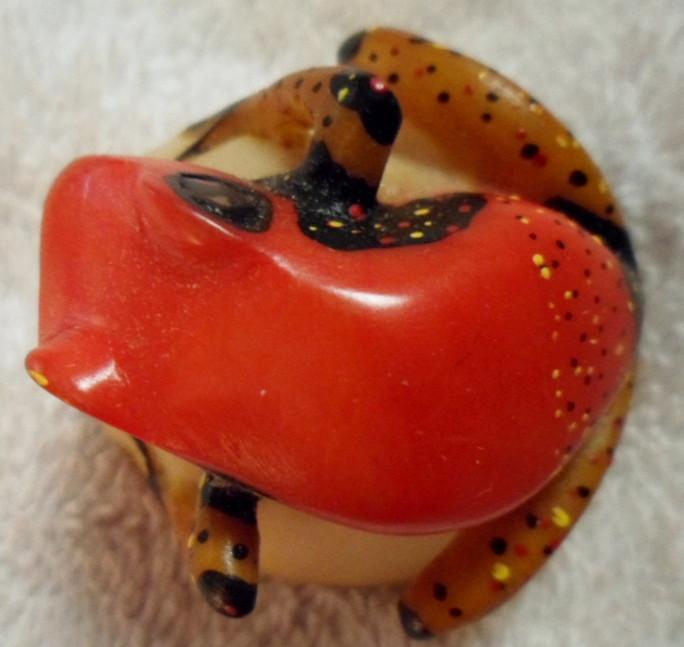 Wounaan Embera Poison Dart frog Tagua Carving-Panama 16080903M