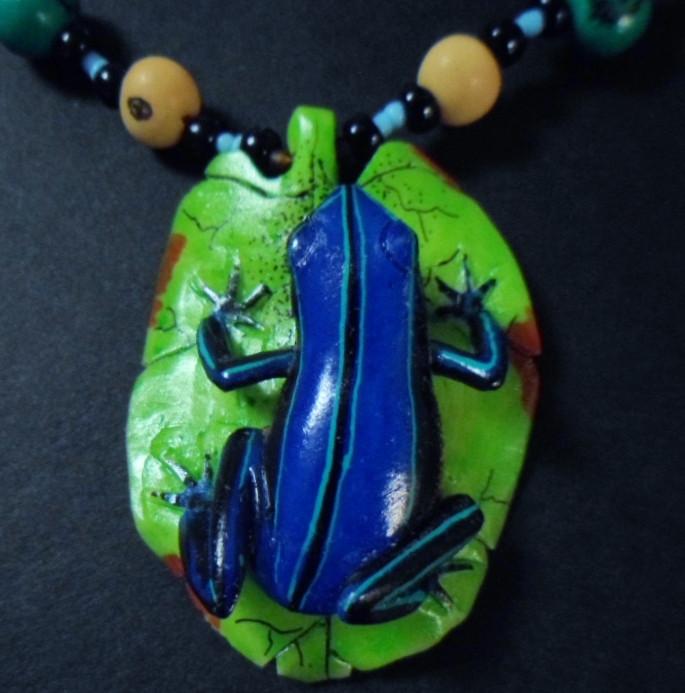 Wounaan Embera Poison Dart Frog Tagua Necklace Carving-Panama 15101745L