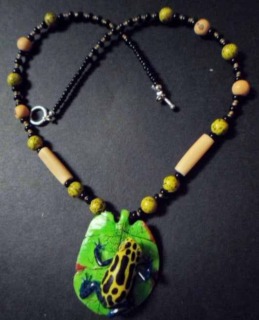 Wounaan Embera Poison Dart Frog Tagua Necklace Carving-Panama 15101747L