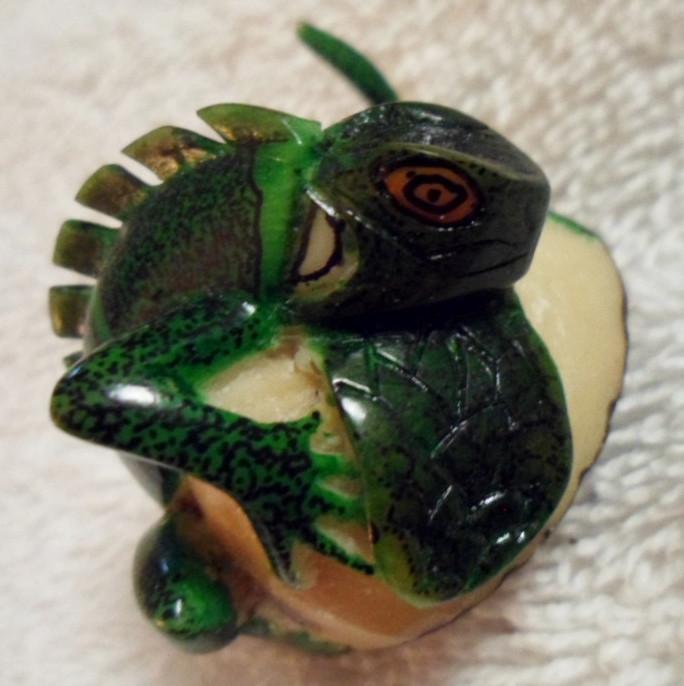 Wounaan Embera Iguana Lizard Tagua Carving-Panama 16082016M