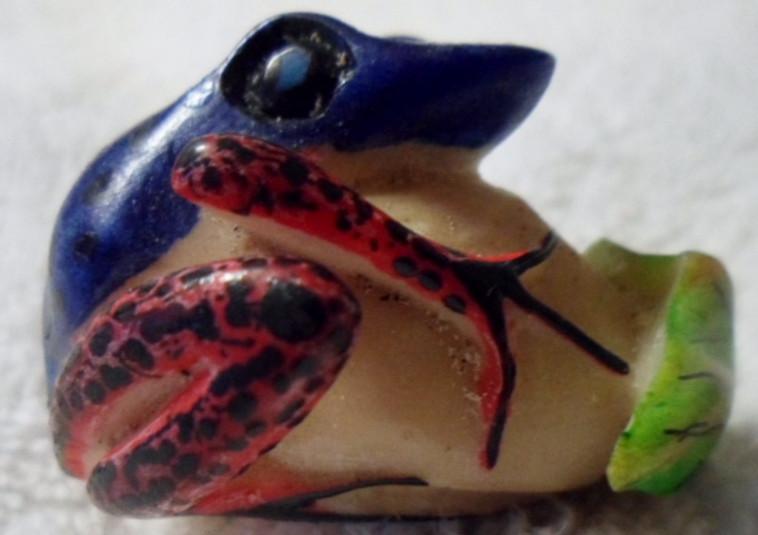 Wounaan Embera Poison Dart Frog Tagua Carving-Panama 15110333L