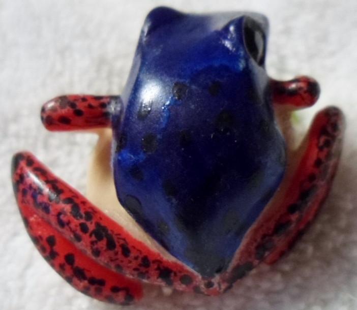 Wounaan Embera Poison Dart Frog Tagua Carving-Panama 15110333L