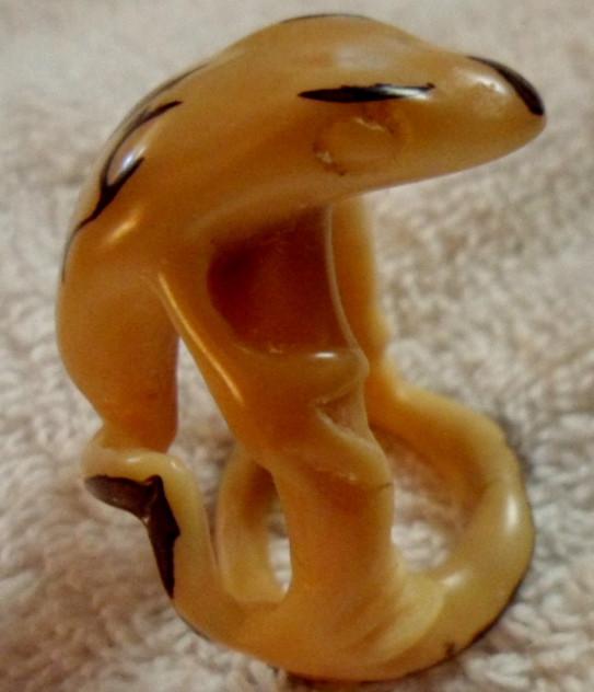 Wounaan Embera NaturaL Gecko Tagua Carving-Panama 16090117M