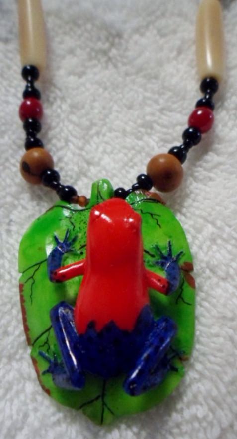 Wounaan Embera Poison Dart Frog Tagua Necklace Carving-Panama 15111701L