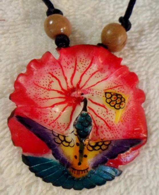 Wounaan Embera Hummingbird Tagua Necklace Carving-Panama 15112409L